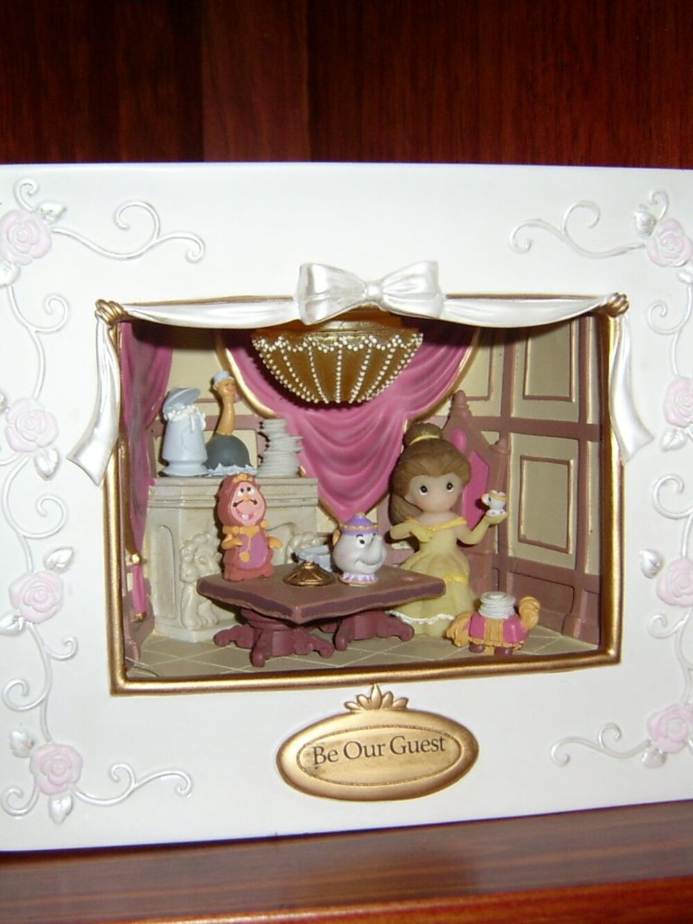 Precious Moments Disney Belle Deluxe LED Shadow Musical Box, AS IS